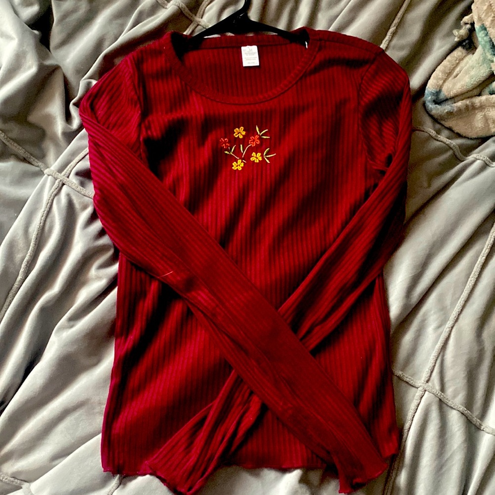 Wine red size medium flower long sleeve tshirt